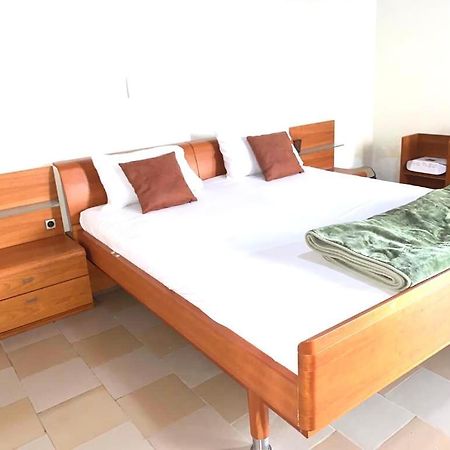 Residences Mafca 科纳克里 外观 照片